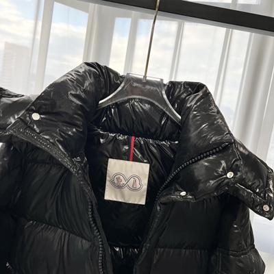 ハイクオリティダウンジャケット角部分ディテール